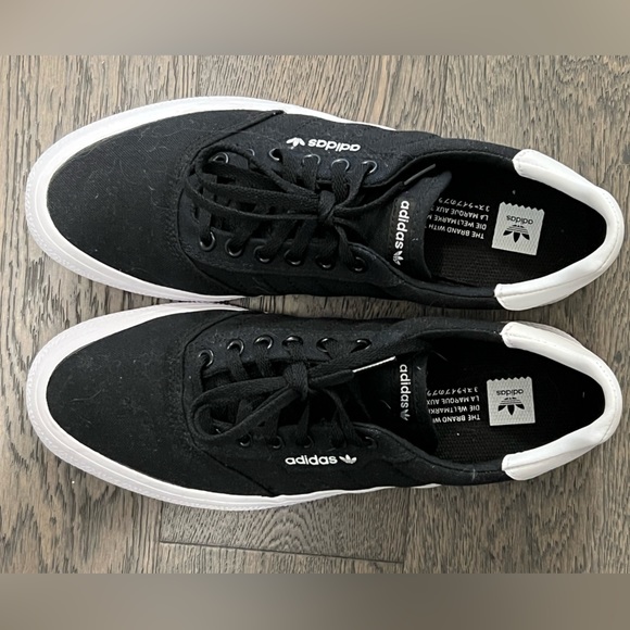 ADIDAS MENS SHOES US 8.5 - Picture 3 of 5